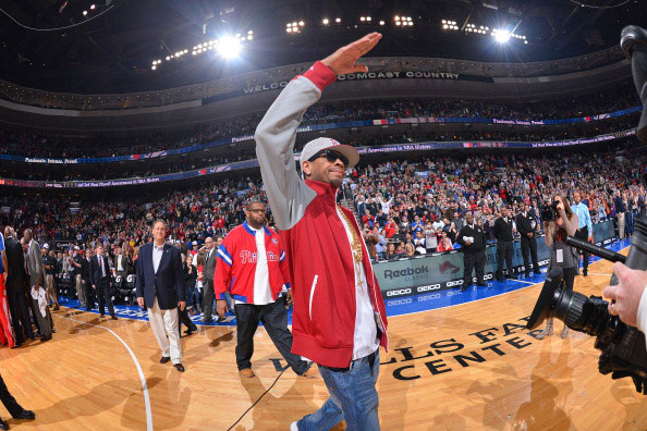 太阳报走访出售原味球衣公司的仓库：汗臭味强烈却不令人反感（太阳报探访售卖原味球衣的仓库：汗味浓重但不刺鼻）