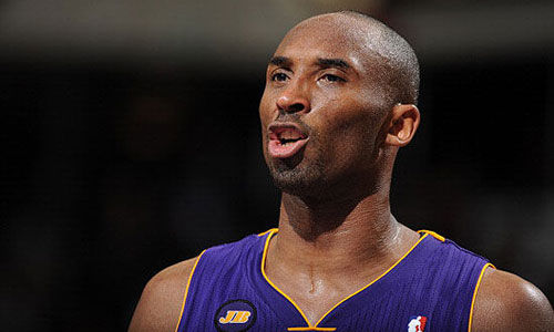 33岁孙兴慜自宣离队，10年热刺生涯收获英超金靴+欧联杯冠军（33岁孙兴慜宣布离开热刺，十年征战收获英超金靴与欧联杯桂冠）