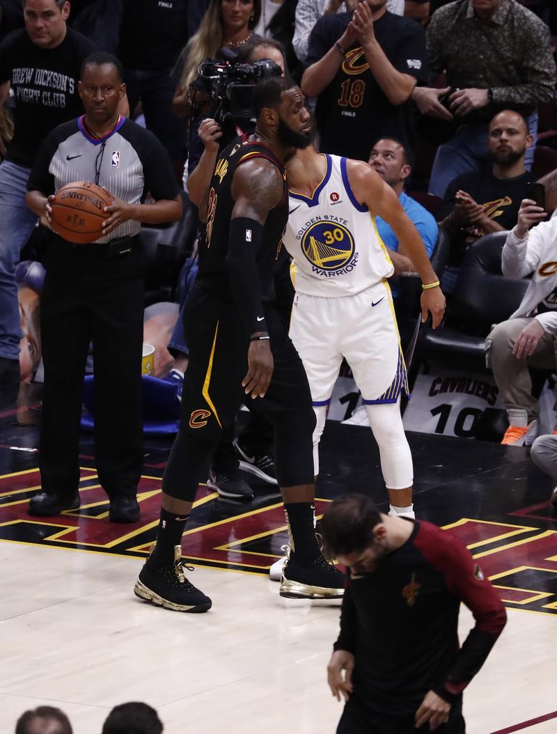 斯基拉：博努奇为意大利国家队现场考察了亚特兰大的四名球员（斯基拉：博努奇现场考察亚特兰大四将，为意大利队选材）