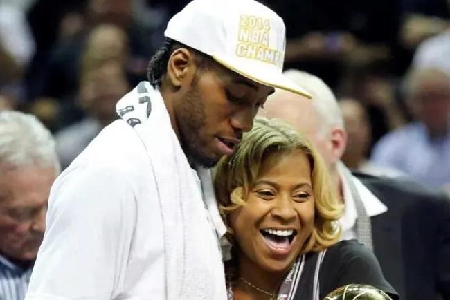 瓦德尔：凯恩若选择离开拜仁，应当优先考虑转会至皇马或巴萨（瓦德尔建议：凯恩若离开拜仁，首选皇马或巴萨）